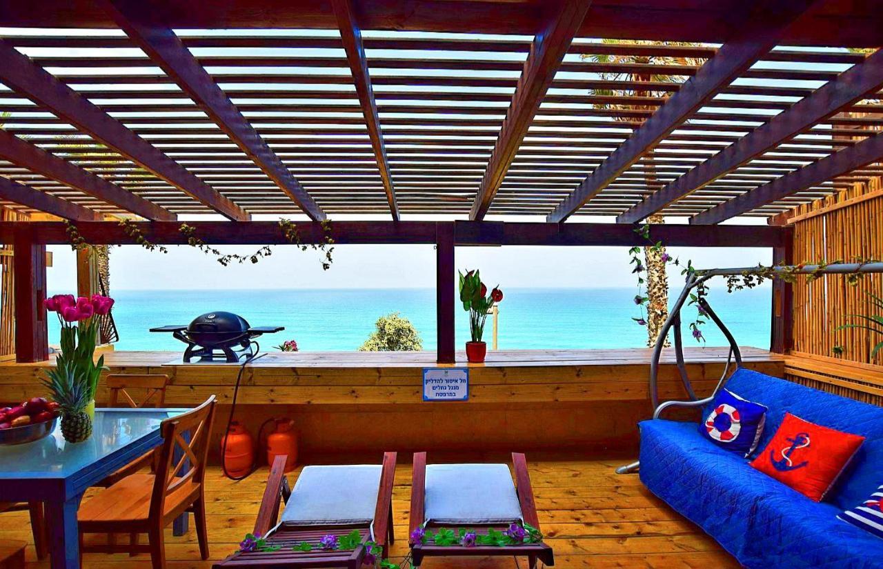 Magic On The Sea-Suites With A Private Jacuzzi And A Private Sea View Нетания Екстериор снимка